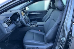 Toyota Camry      2.5 Hybrid     LED