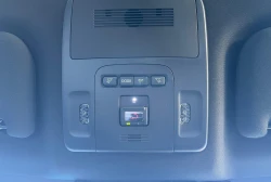 Toyota Camry      2.5 Hybrid     LED