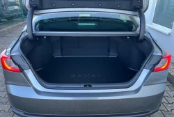 Toyota Camry      2.5 Hybrid     LED