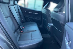 Toyota Camry      2.5 Hybrid     LED