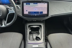 Mercedes-Benz  E 200  Avantgarde  Pano  Keyless