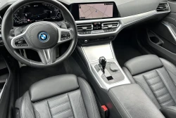 BMW 330e xDrive M-Sport  360° HUD 19” Autovehicule Autoturisme
