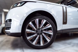 Land Rover  Range Rover  P615  LWB  SV Signature